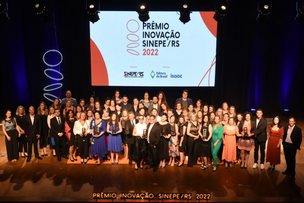 Prêmio Inovação SINEPE/RS 2022 destaca projetos de 10 escolas particulares do RS